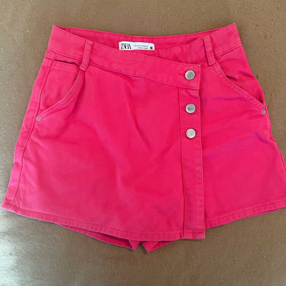 ZARA hot pink skort! Size XS, super trendy!